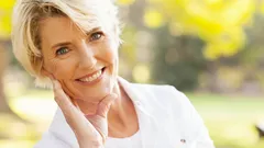 Personer som ser 20 år yngre ut än sin ålder undviker dessa 6 vanor