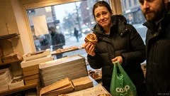 Kort berättelse: Affischen på perrongen fick mig att stanna – och tänka om